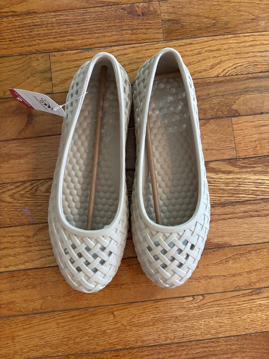 Joybees Shoes - Woven Slip-On Ballet Flats in Cream